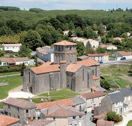 L'église romane du Vieux Pouzauges