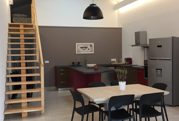 Cuisine équipée avec ilot