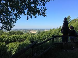 Point de vue Bois de la Folie en famille