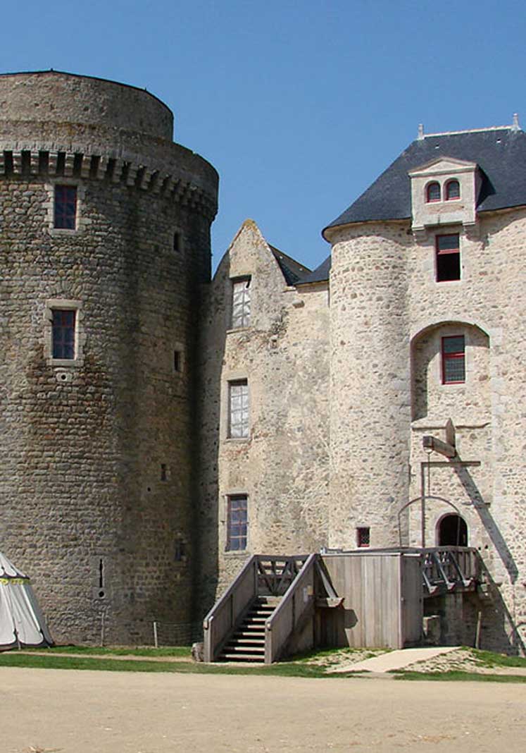 Chateau de Saint-Mesmin Accueil Vélo