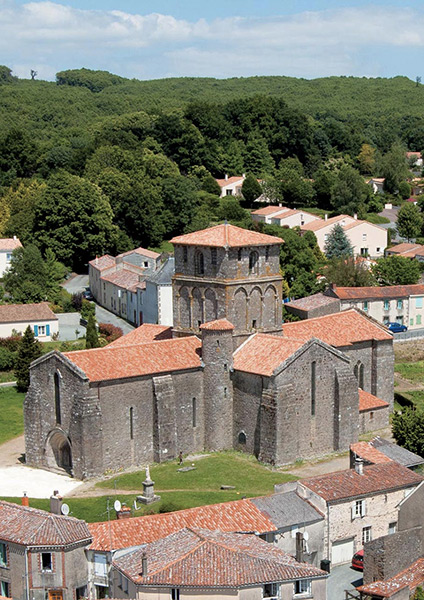 Eglise Notre-Dame-du-Vieux-Pouzauges, Petite Cité de Caractère